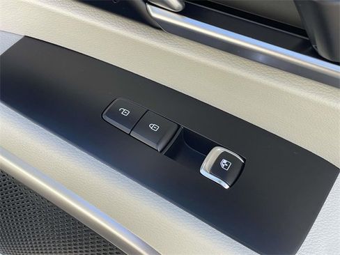 New 2025 Kia Telluride S image 14