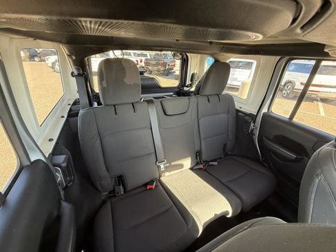 Used 2020 Jeep Wrangler Unlimited Sport S image 28