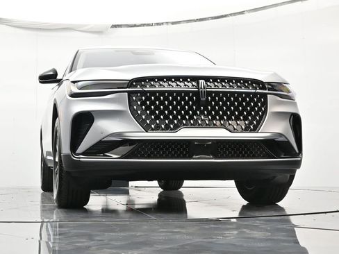 New 2026 Lincoln Nautilus Premier image 51