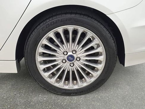 Used 2016 Ford Fusion Titanium FWD image 30