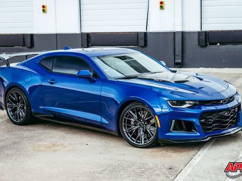Used 2020 Chevrolet Camaro ZL1 image 47