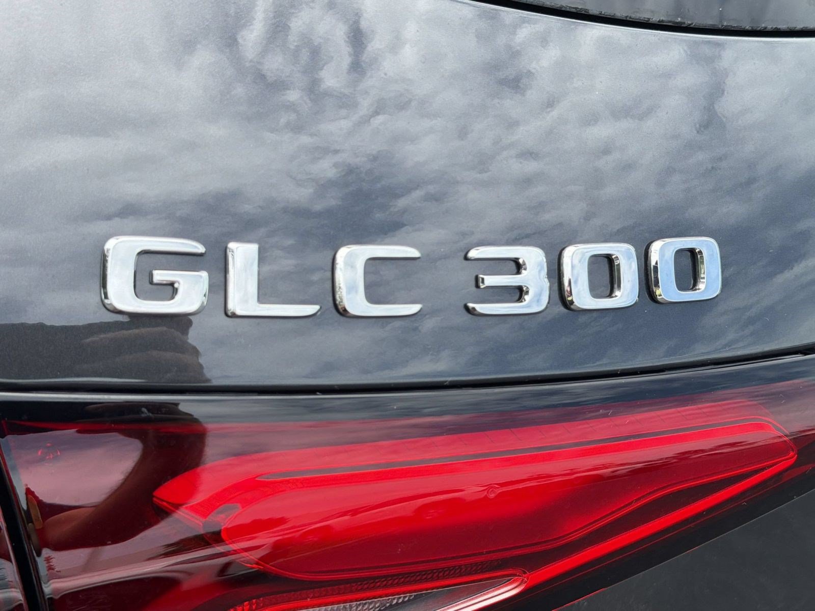 Used 2026 Mercedes-Benz GLC 300 image 31