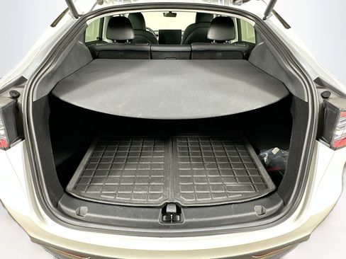 Used 2023 Tesla Model Y Performance image 29
