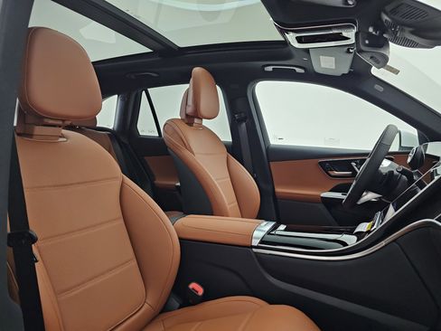 New 2026 Mercedes-Benz GLC 300 4MATIC image 16