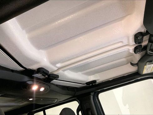 Used 2026 Jeep Wrangler Unlimited Sport AWD/4WD image 21