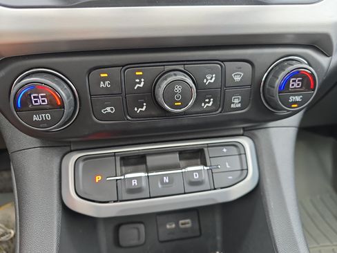 Used 2022 GMC Acadia SLE w/ Driver Convenience Package AWD/4WD image 34