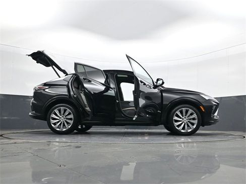 Certified 2024 Buick Envista Avenir image 33