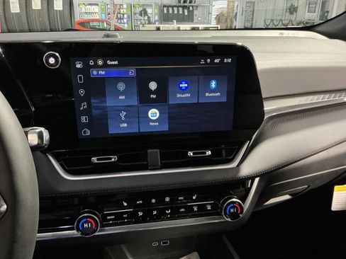 New 2026 Chevrolet Equinox LT w/ Convenience Package II image 26