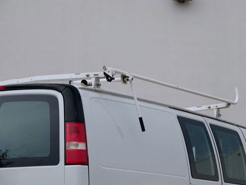 Used 2012 Chevrolet Express 2500 w/ Cold Climate Package image 31