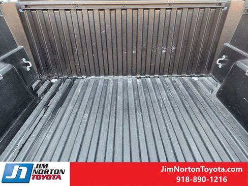 Used 2025 Toyota Tacoma TRD Off-Road image 32