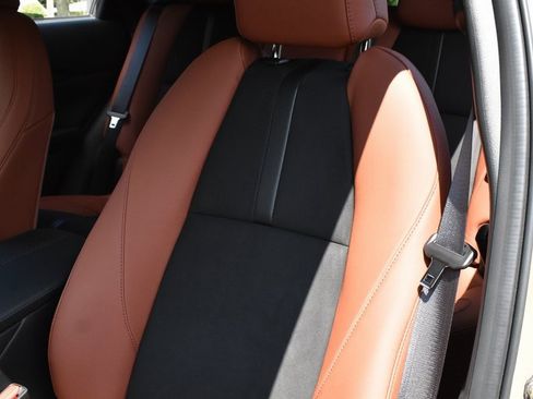 New 2025 MAZDA CX-30 Carbon image 12