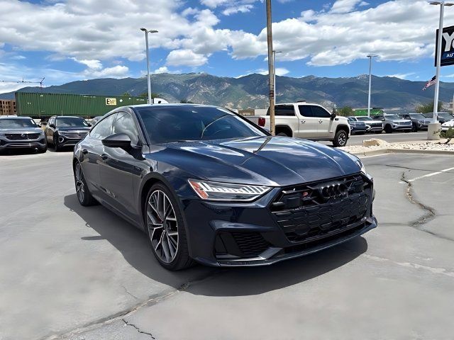 Used 2025 Audi S7 Prestige w/ Prestige Package AWD/4WD image 2