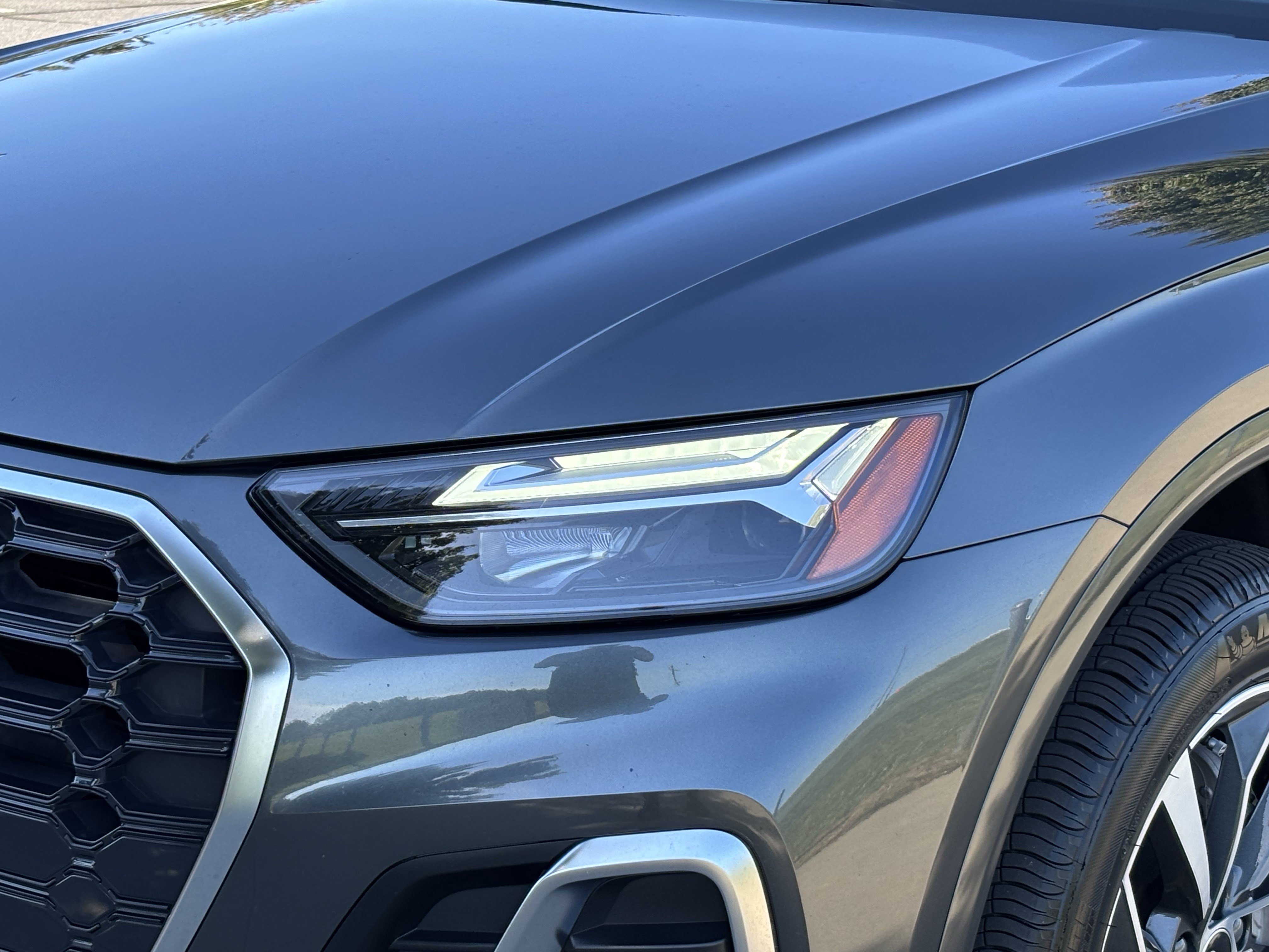 Used 2024 Audi Q5 2.0T Premium Plus w/ Premium Plus Package AWD/4WD image 6