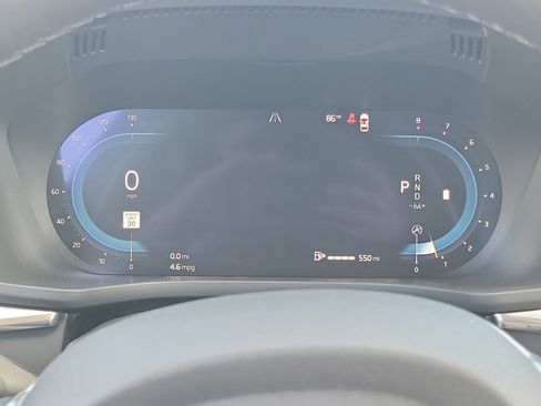 Used 2025 Volvo XC60 B5 Plus image 22