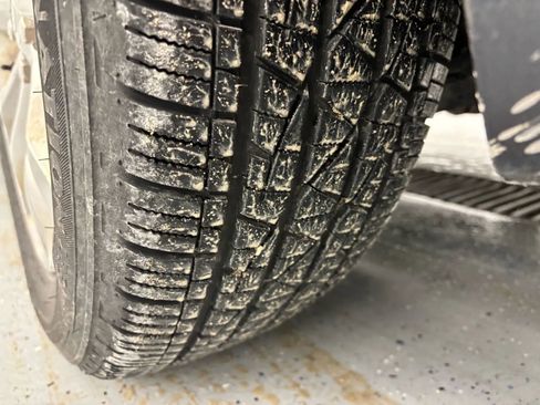 Used 2018 Chrysler 300 Touring image 49