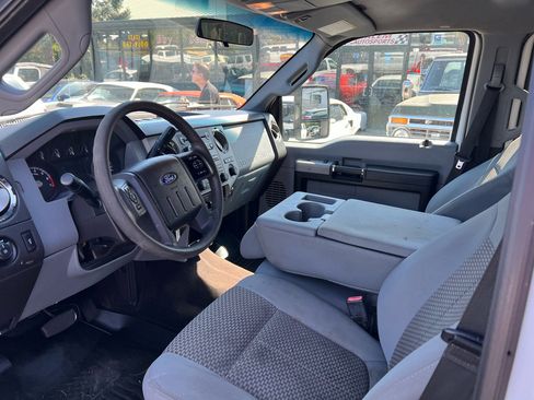 Used 2016 Ford F250 XLT image 6