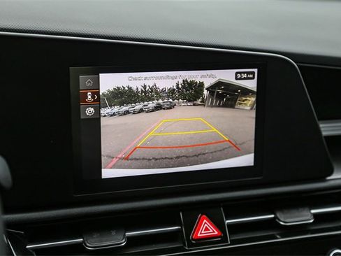 Certified 2025 Kia Niro LX image 23