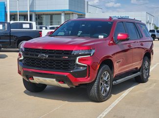 Used 2024 Chevrolet Tahoe Z71 w/ Luxury Package AWD/4WD video 3