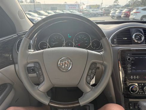 Used 2014 Buick Enclave Leather image 17