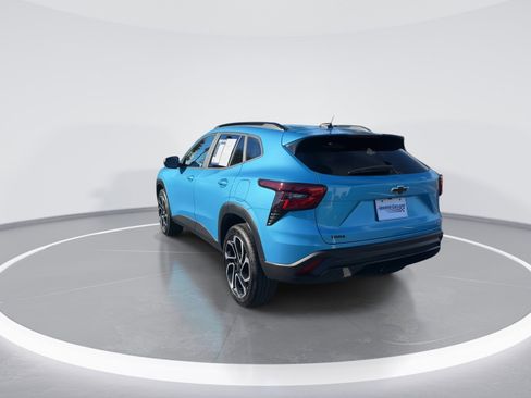 Certified 2025 Chevrolet Trax RS image 7
