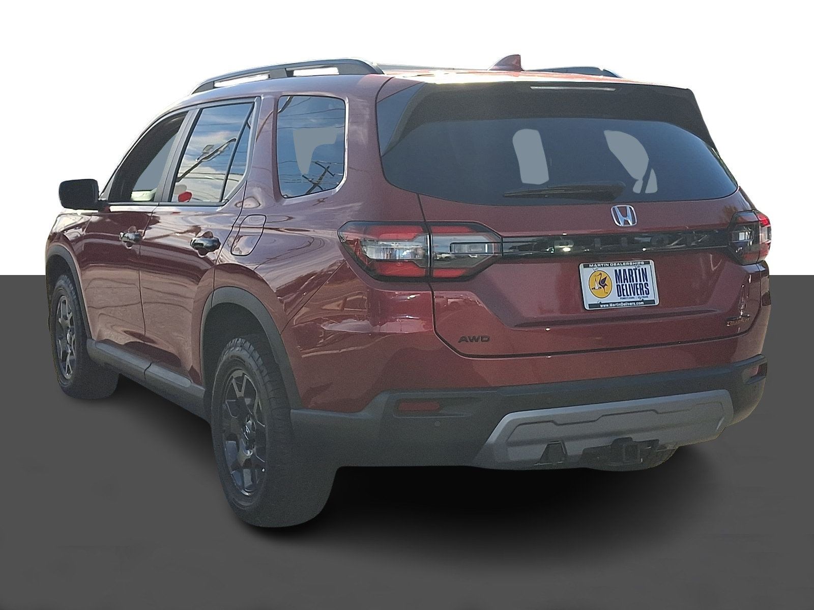 Used 2025 Honda Pilot TrailSport image 4