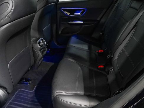 Used 2025 Mercedes-Benz GLC 300 image 20