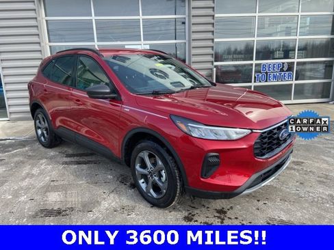 Used 2025 Ford Escape ST-Line w/ Tech Pack #1 image 4