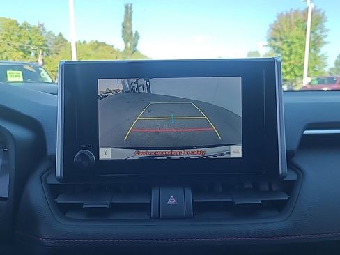 Used 2023 Toyota RAV4 SE image 21