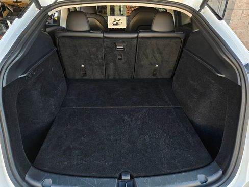 Used 2025 Tesla Model Y Long Range image 21