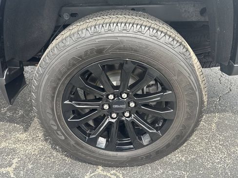 Certified 2022 GMC Canyon Elevation RWD image 7