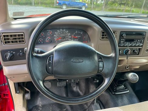 Used 2001 Ford F250 4x4 Regular Cab Super Duty image 62