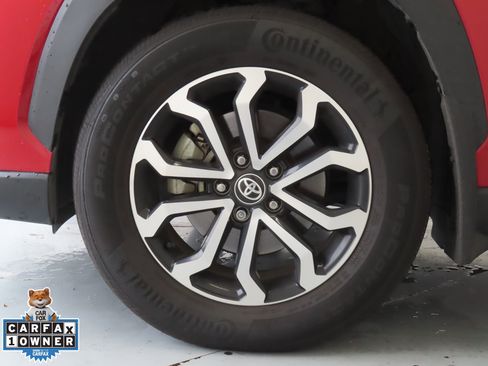 Used 2024 Toyota Corolla Cross SE image 30