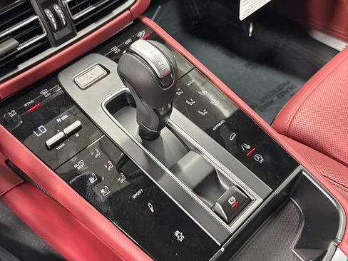 Used 2026 Porsche Macan S AWD/4WD image 28