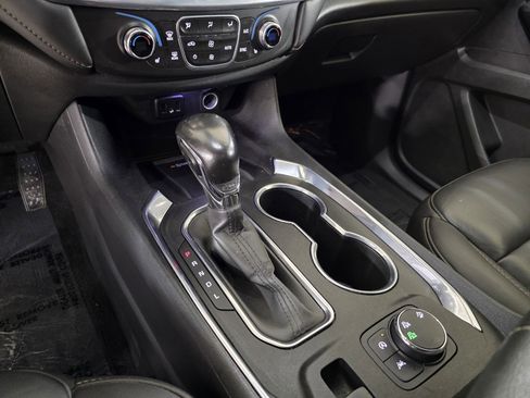 Used 2022 Chevrolet Traverse LT image 29