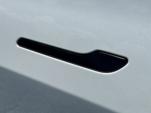 Used 2023 Tesla Model 3 Standard Range RWD image 33