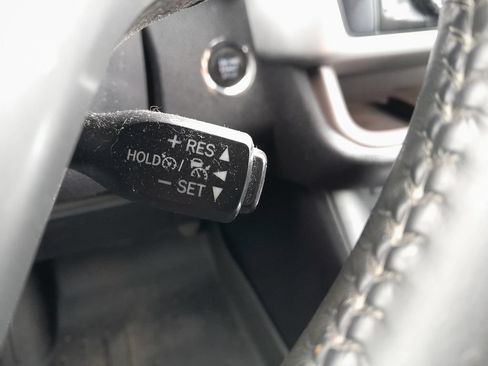 Used 2017 Toyota Highlander XLE AWD/4WD image 20