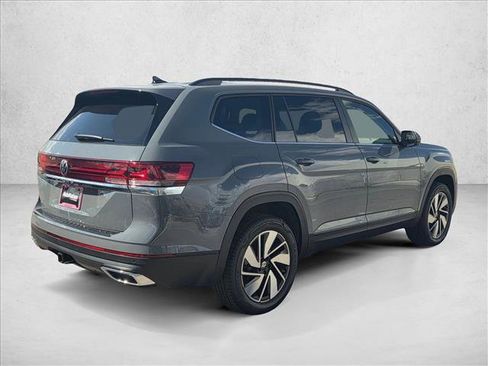 New 2026 Volkswagen Atlas SE image 2