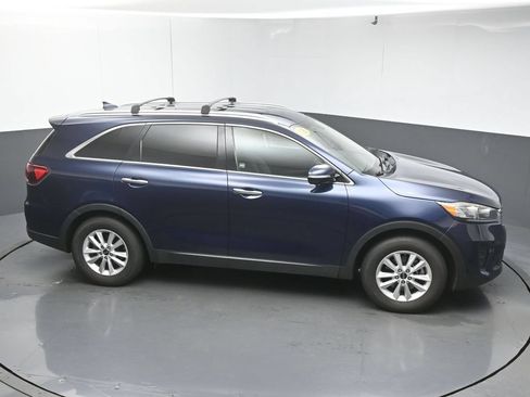Used 2019 Kia Sorento FWD w/ LX Convenience Package image 48