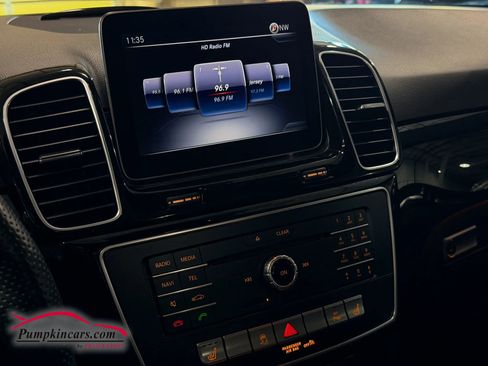 Used 2018 Mercedes-Benz GLE 350 GLE 350 4MATIC Sport Utility 4 w/ Premium 2 Package image 26