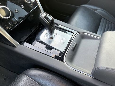 Used 2021 Land Rover Discovery Sport S image 7