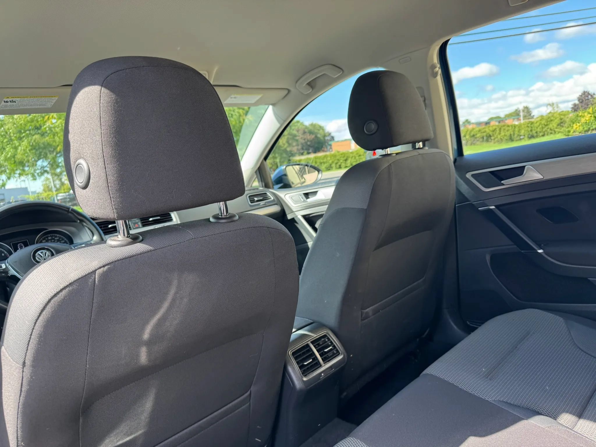 Used 2017 Volkswagen Golf SEL FWD image 35