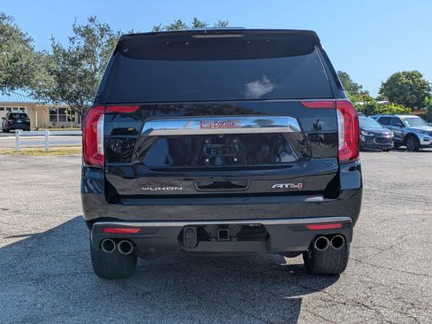Used 2023 GMC Yukon XL AT4 w/ AT4 Premium Package AWD/4WD image 5