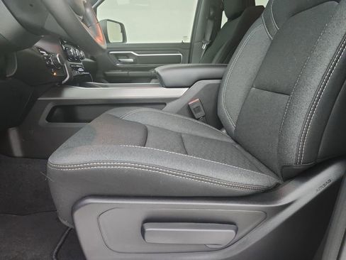 New 2026 RAM 1500 4x4 Crew Cab image 20