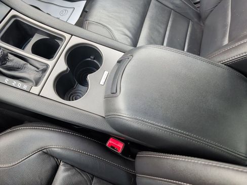 Used 2019 Ford Taurus SEL w/ Equipment Group 201A image 17