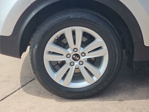 Used 2018 Kia Sportage LX FWD image 36