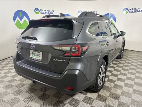 Used 2023 Subaru Outback Premium image 7