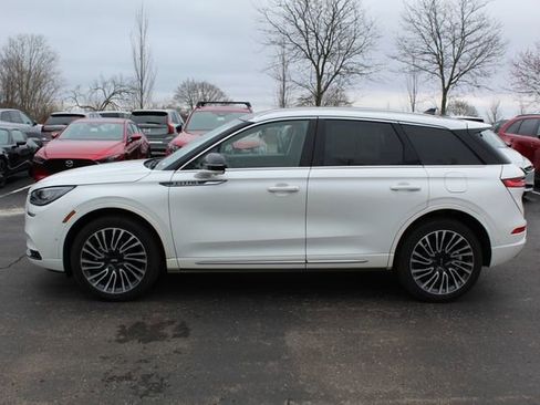 Certified 2022 Lincoln Corsair Reserve w/ Equipment Group 201A image 8