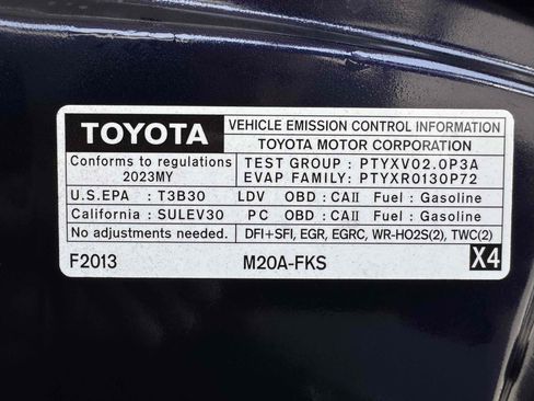 Used 2023 Toyota Corolla LE image 14