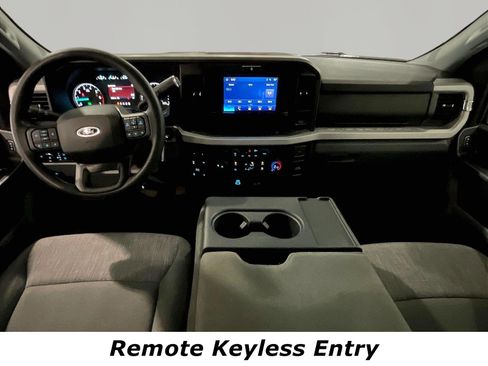 Used 2025 Ford F250 XLT w/ FX4 Off-Road Package AWD/4WD image 8