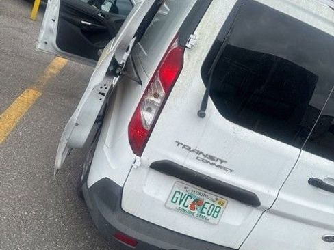 Used 2015 Ford Transit Connect XLT image 3